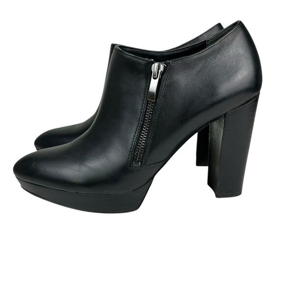 Franco Sarto Sheila Black Leather Heeled Ankle Bootie Size 9.5 - Picture 1 of 8
